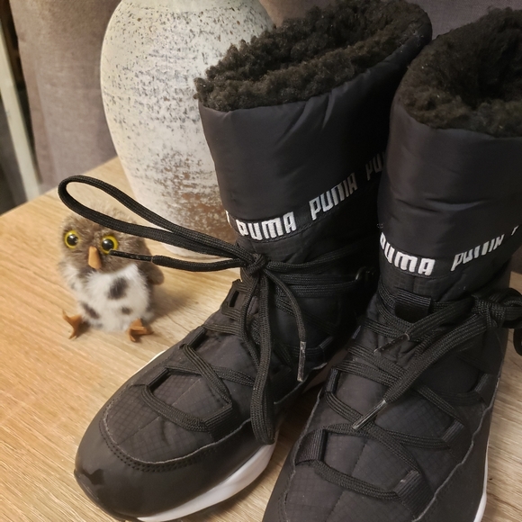 Puma size 5 shoes - Picture 4 of 9